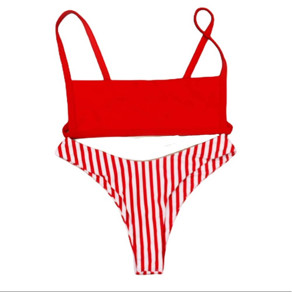 4/25$ Zaful | Red Square Bikini Top